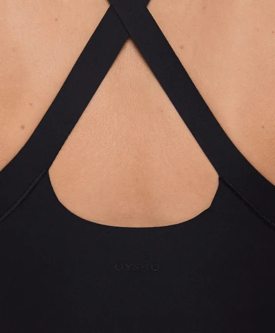 Perfect-adapt medium-support colour block sports bra